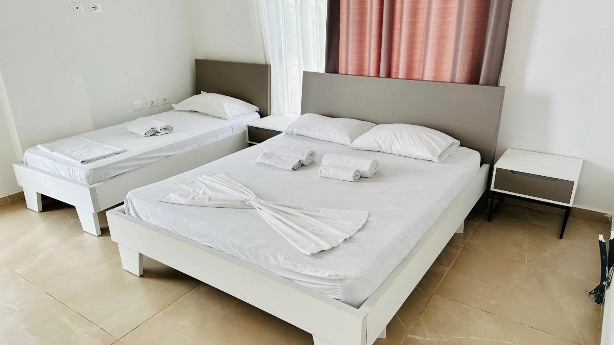 Jico Travel - Villa Colombo Vlorë Exterior foto