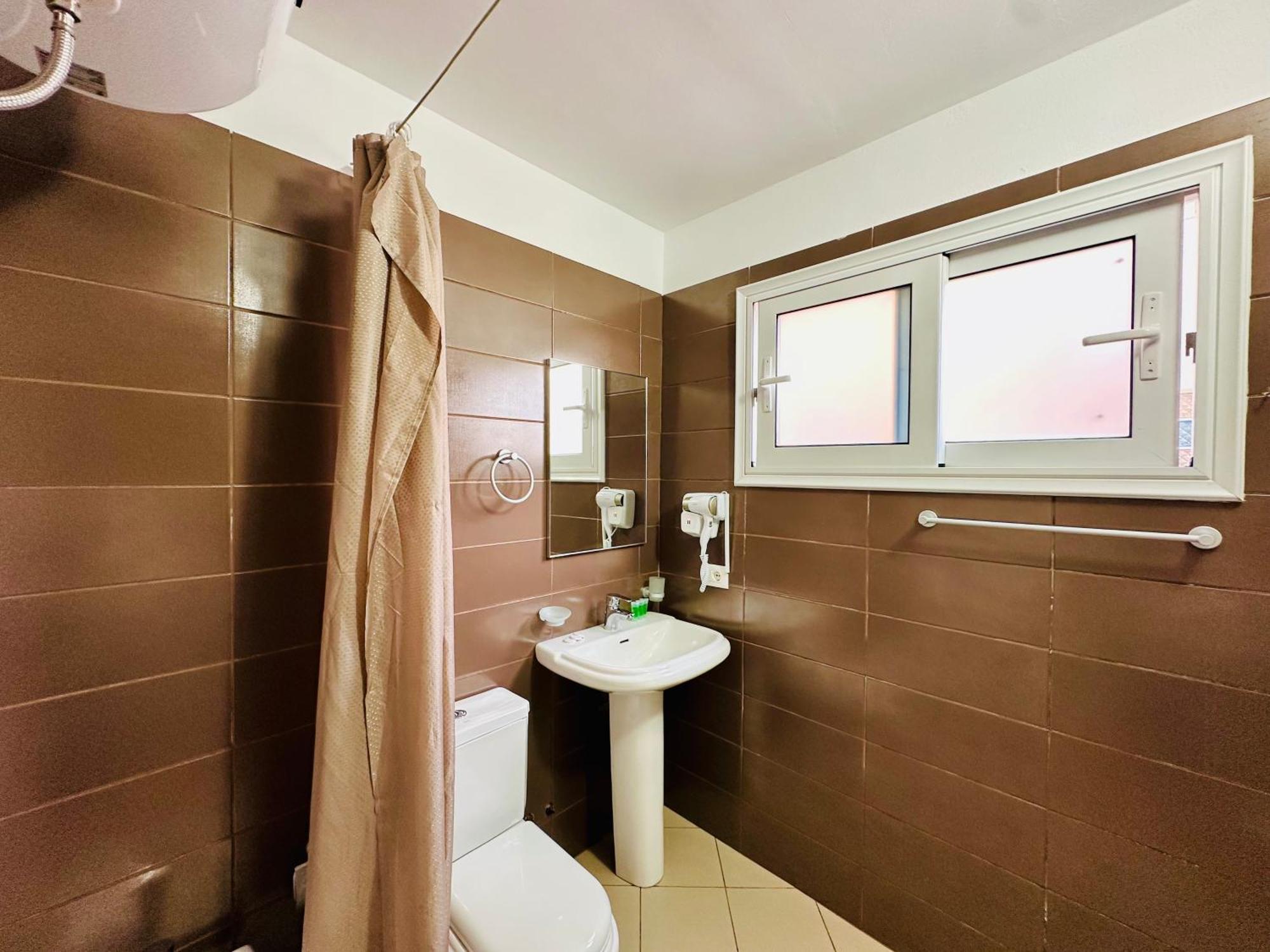 Jico Travel - Villa Colombo Vlorë Quarto foto